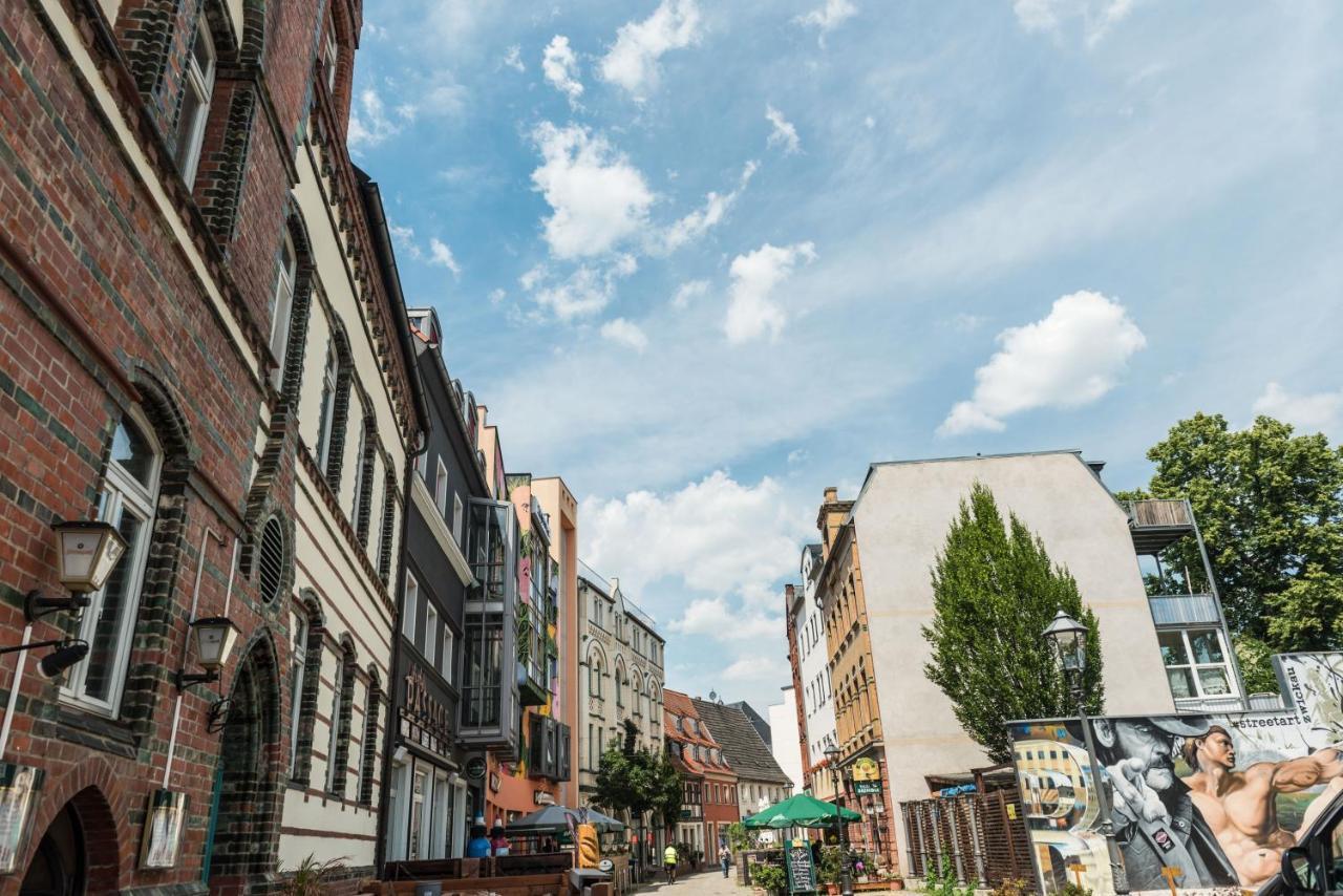 Apartmenthaus Am Dom Junior Suite Mit Parkplatz Цвиккау Экстерьер фото